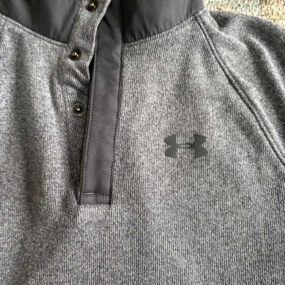 Under Armour boys 1/4 gray placket sweater size youth medium - Picture 2 of 7